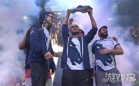 退役后的空 退役后的空