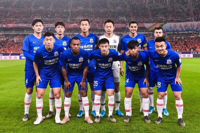 塞球幾乎撕 塞球幾乎撕